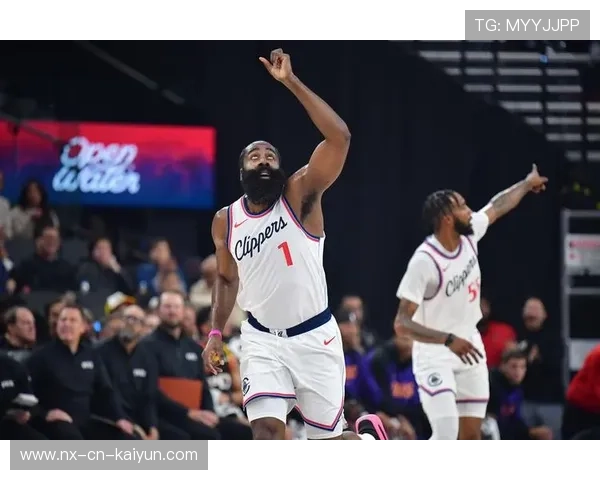 快船攻守平衡，主帅称球队终于找到节奏，快船主力阵容